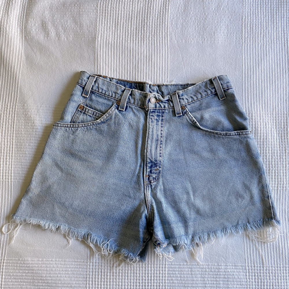 Vintage Levi’s 565 cutoffs 13” rise